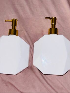 PLASTIC Geometric White Ceramic Soap Dispenser with Gold Pump - Home Accents